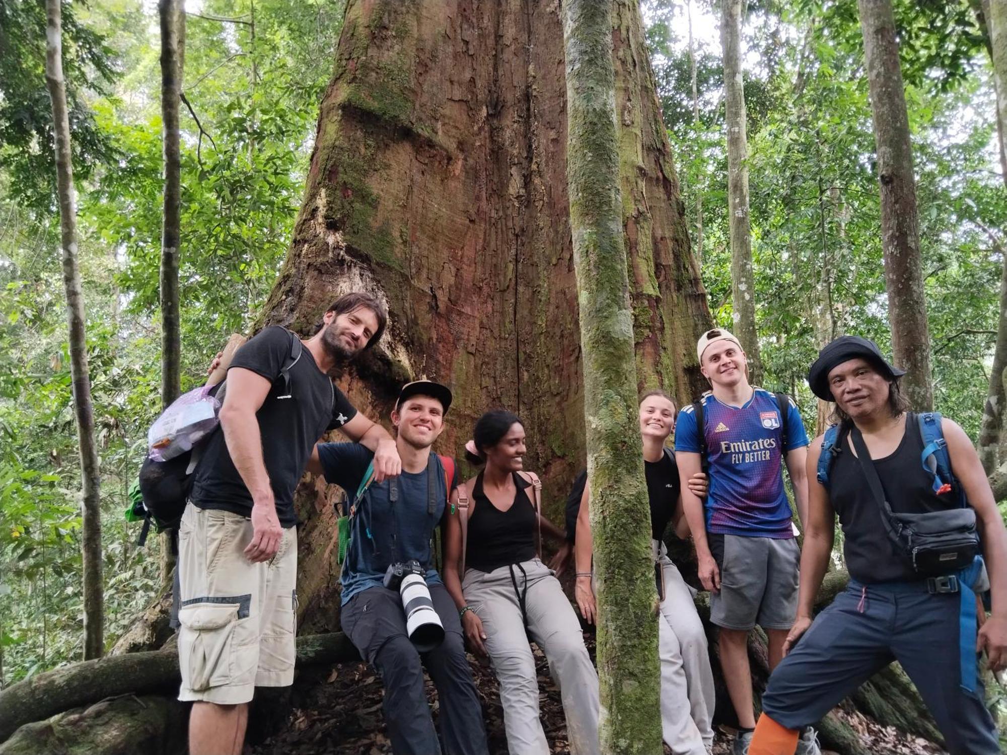 Jhony'S Backpacker-Guest House Only Stay Here Book Treking With Us Bukit Lawang Exterior foto